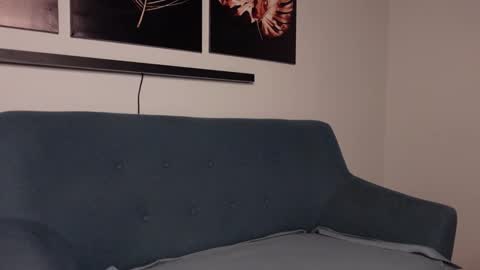 Snapshot of tommy_burnzzz chatting on January 28, 2:32 am tommy burnzzz online show from January 28, 2:32 am