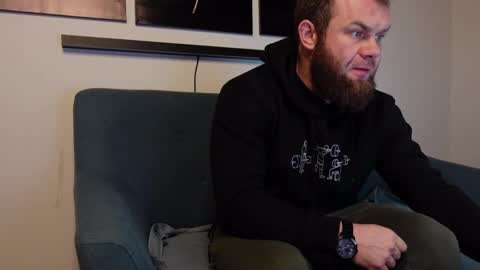 Snapshot of tommy_burnzzz chatting on February 10, 2:52 am tommy burnzzz online show from February 10, 2:52 am