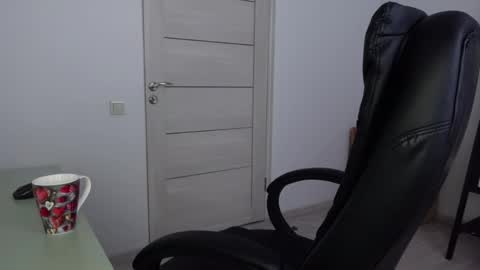 Snapshot of tommy_burnzzz chatting on March 9, 7:01 am tommy burnzzz online show from March 9, 7:01 am