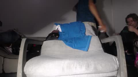   Thomas    online show from March 5, 8:53 pm