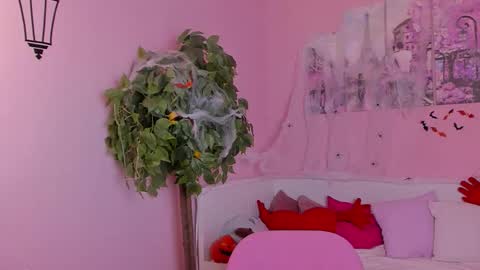 Tommy online show from November 1, 1:24 pm