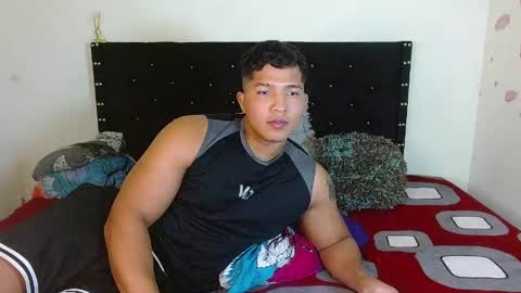 tommy and merida online show from April 19, 4:01 am