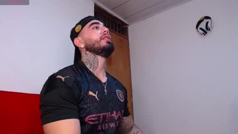 Snapshot of tommyblessd1 chatting on November 6, 7:42 am Steven online show from November 6, 7:42 am