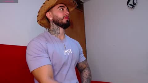 Snapshot of tommyblessd1 chatting on November 7, 6:46 am Steven online show from November 7, 6:46 am