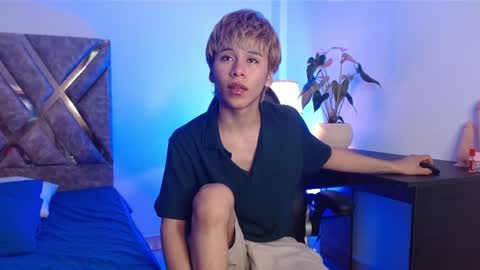 Tommy Foxboy online show from January 19, 2:17 pm