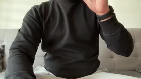 tommyjay32 online show from September 16, 12:28 pm