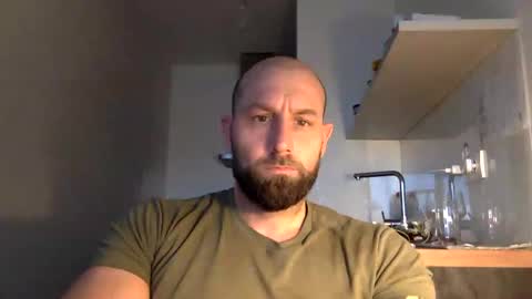 Snapshot of tommyx01 chatting on December 10, 2:17 pm Thomas Fit online show from December 10, 2:17 pm