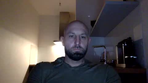 Snapshot of tommyx01 chatting on December 25, 3:28 pm Thomas Fit online show from December 25, 3:28 pm