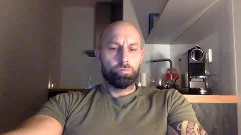 Snapshot of tommyx01 chatting on January 1, 8:58 pm Thomas Fit online show from January 1, 8:58 pm