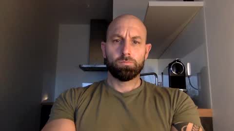 Snapshot of tommyx01 chatting on January 2, 1:40 pm Thomas Fit online show from January 2, 1:40 pm