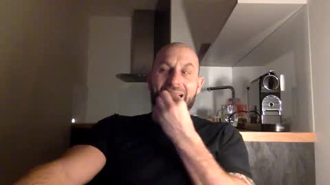 Snapshot of tommyx01 chatting on January 4, 8:48 pm Thomas Fit online show from January 4, 8:48 pm