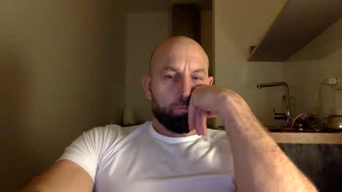 Snapshot of tommyx01 chatting on January 10, 8:26 pm Thomas Fit online show from January 10, 8:26 pm