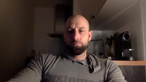 Snapshot of tommyx01 chatting on February 17, 9:19 pm Thomas Fit online show from February 17, 9:19 pm