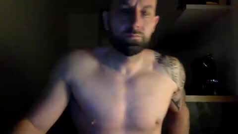 Snapshot of tommyx01 chatting on March 8, 1:06 am Thomas Fit online show from March 8, 1:06 am