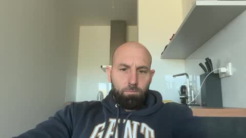 Snapshot of tommyx01 chatting on September 11, 7:08 am Thomas Fit online show from September 11, 7:08 am