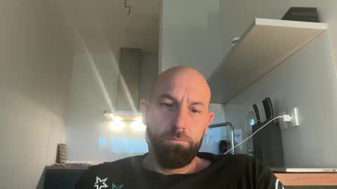 Snapshot of tommyx01 chatting on September 15, 6:02 am Thomas Fit online show from September 15, 6:02 am