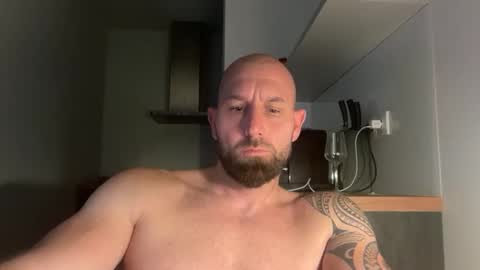 Snapshot of tommyx01 chatting on September 19, 8:53 pm Thomas Fit online show from September 19, 8:53 pm