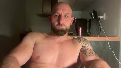 Snapshot of tommyx01 chatting on September 20, 7:04 pm Thomas Fit online show from September 20, 7:04 pm
