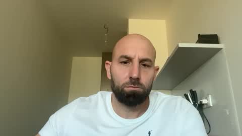Snapshot of tommyx01 chatting on September 21, 9:11 am Thomas Fit online show from September 21, 9:11 am