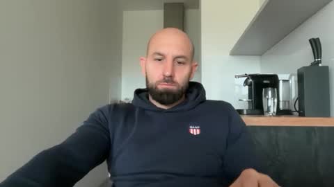 Snapshot of tommyx01 chatting on September 25, 8:51 am Thomas Fit online show from September 25, 8:51 am