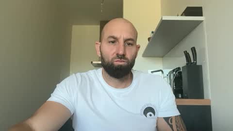 Snapshot of tommyx01 chatting on September 30, 9:58 am Thomas Fit online show from September 30, 9:58 am