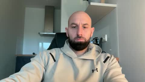Snapshot of tommyx01 chatting on October 10, 7:29 am Thomas Fit online show from October 10, 7:29 am