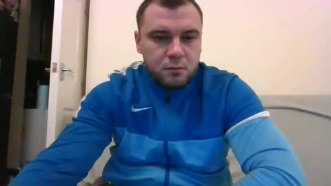 Snapshot of tommyy19901 chatting on December 4, 6:39 pm tommyy19901 online show from December 4, 6:39 pm