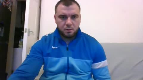 Snapshot of tommyy19901 chatting on December 10, 9:54 pm tommyy19901 online show from December 10, 9:54 pm