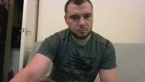 Snapshot of tommyy19901 chatting on December 22, 7:21 pm tommyy19901 online show from December 22, 7:21 pm