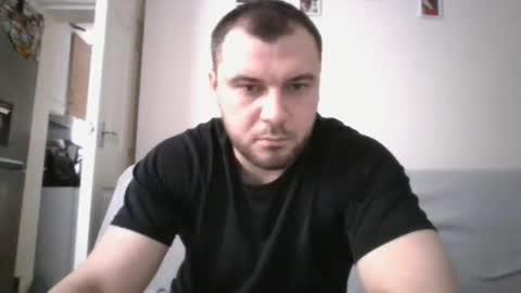 Snapshot of tommyy19901 chatting on March 1, 4:33 pm tommyy19901 online show from March 1, 4:33 pm