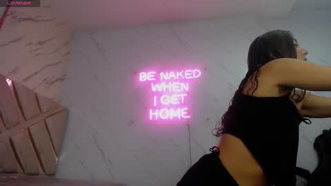 leyla  online show from January 14, 3:11 am