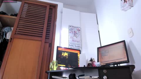 lady blue online show from January 16, 1:16 am