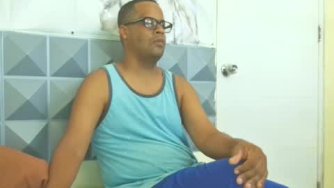 Snapshot of toni2814 chatting on November 3, 2:07 pm Antonio online show from November 3, 2:07 pm