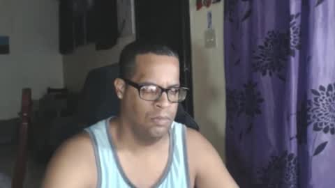 Snapshot of toni2814 chatting on November 15, 3:04 am Antonio online show from November 15, 3:04 am