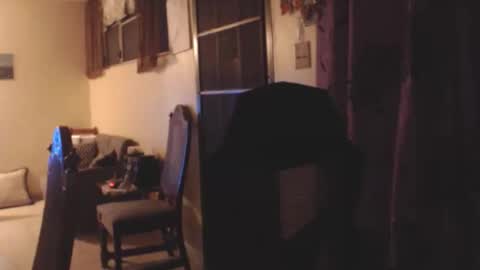 Snapshot of toni2814 chatting on November 19, 2:55 am Antonio online show from November 19, 2:55 am