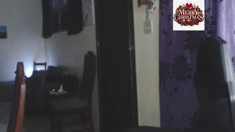 Snapshot of toni2814 chatting on November 27, 2:24 am Antonio online show from November 27, 2:24 am