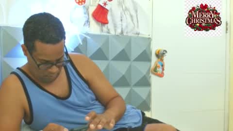 Snapshot of toni2814 chatting on December 1, 2:11 pm Antonio online show from December 1, 2:11 pm