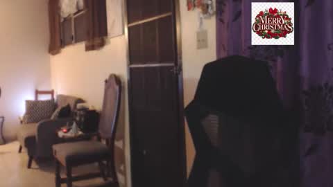 Snapshot of toni2814 chatting on December 17, 2:28 am Antonio online show from December 17, 2:28 am