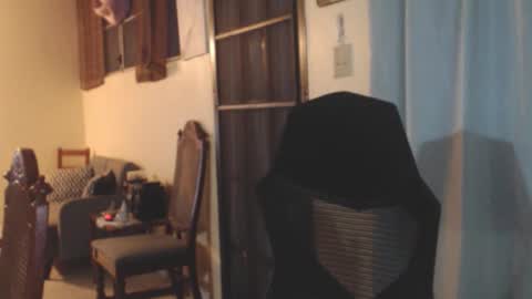 Snapshot of toni2814 chatting on January 8, 2:14 am Antonio online show from January 8, 2:14 am