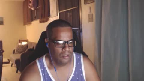 Snapshot of toni2814 chatting on January 19, 2:26 am Antonio online show from January 19, 2:26 am