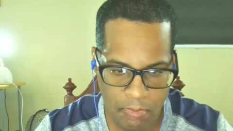 Snapshot of toni2814 chatting on February 3, 12:54 pm Antonio online show from February 3, 12:54 pm