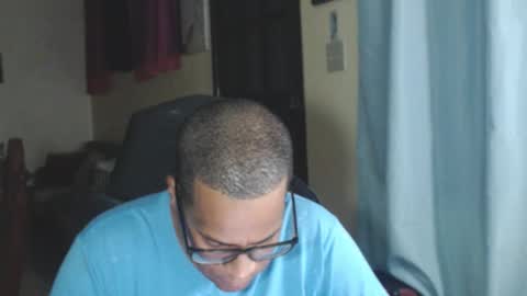 Snapshot of toni2814 chatting on February 21, 2:56 am Antonio online show from February 21, 2:56 am