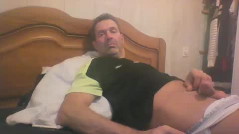 Snapshot of tonio358965 chatting on September 16, 6:31 pm tonio358965 online show from September 16, 6:31 pm