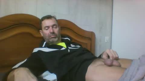 Snapshot of tonio358965 chatting on October 26, 8:20 am tonio358965 online show from October 26, 8:20 am