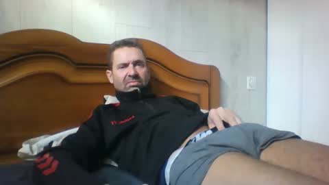 Snapshot of tonio358965 chatting on October 27, 10:30 am tonio358965 online show from October 27, 10:30 am