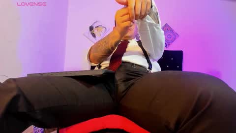 Snapshot of tonny_landri chatting on October 13, 3:06 am Tonny Landri online show from October 13, 3:06 am