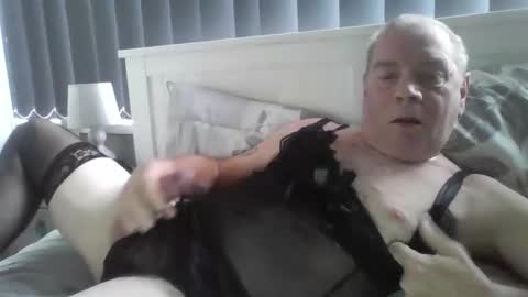 Snapshot of tony14712 chatting on November 22, 9:52 am tony14712 online show from November 22, 9:52 am