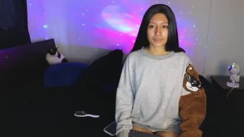 Snapshot of tony_and_sophia chatting on December 13, 11:02 am Sophia Tony online show from December 13, 11:02 am