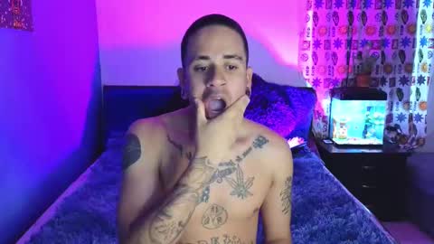 Snapshot of tony_and_sophia chatting on September 15, 10:59 am Sophia Tony online show from September 15, 10:59 am