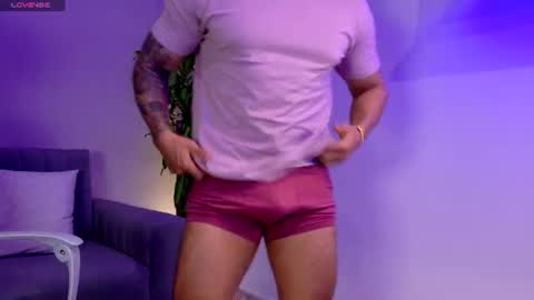 tony muscle1 online show from July 2, 8:04 pm